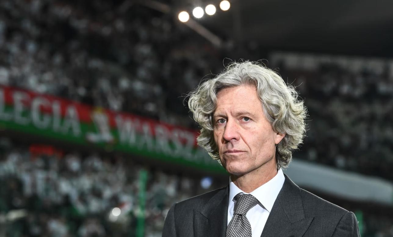 Dariusz Mioduski na stadionie